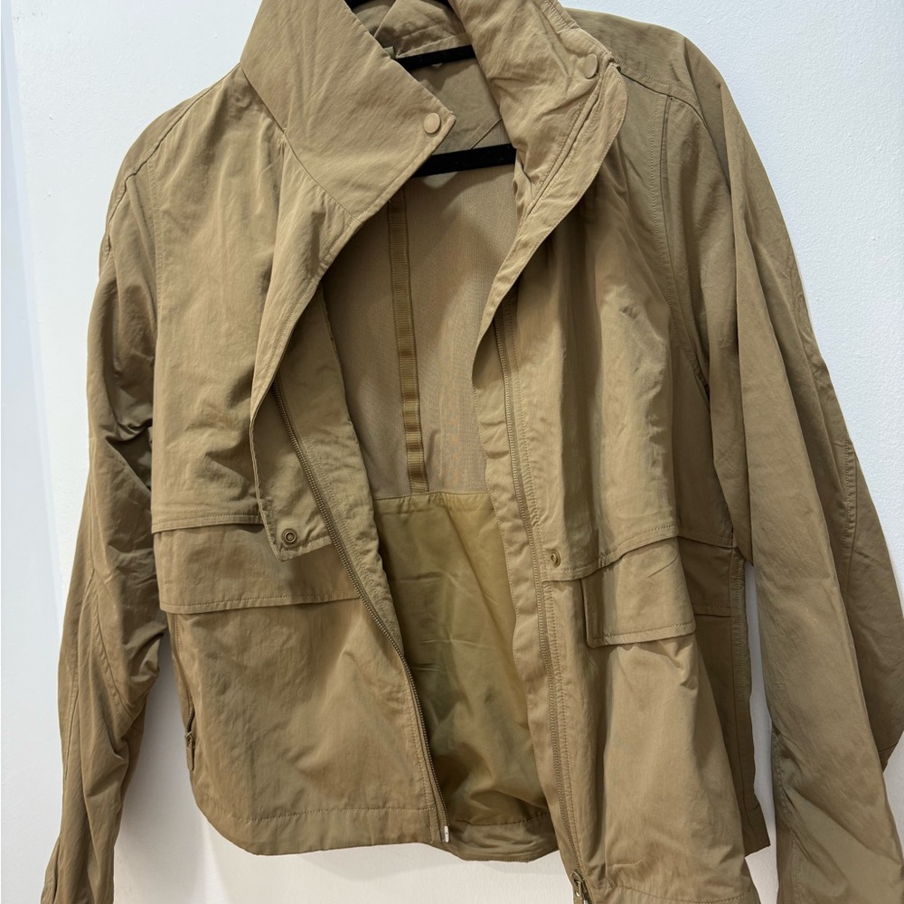 Lululemon Always Effortless Jacket Size 6